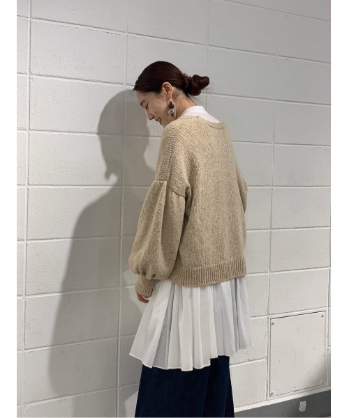 BEARDSLEY(ビアズリー)の「コットン素材 袖ギャザーコットンニット(ニット/セーター・レディース・ベージュ/グリーン・FREE)」の18枚目の写真