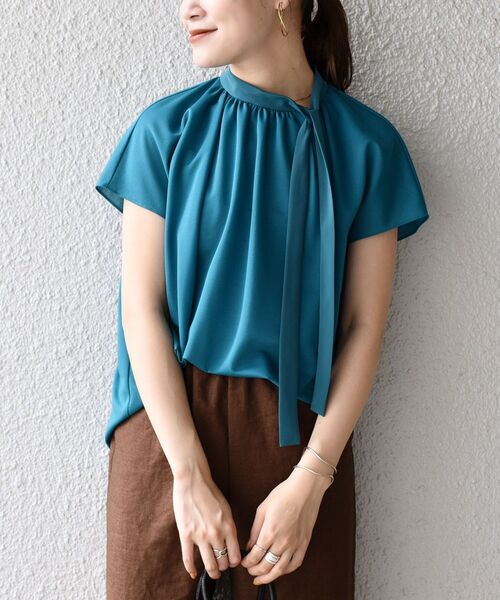 SHIPS(シップス)の「ボウタイプルオーバー◇(Tシャツ/カットソー・レディース・ネイビー/グリーン/ベージュ・ONE SIZE)」の18枚目の写真