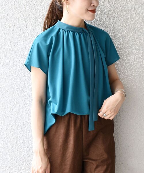SHIPS(シップス)の「ボウタイプルオーバー◇(Tシャツ/カットソー・レディース・ネイビー/グリーン/ベージュ・ONE SIZE)」の17枚目の写真