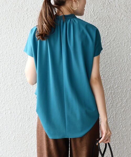 SHIPS(シップス)の「ボウタイプルオーバー◇(Tシャツ/カットソー・レディース・ネイビー/グリーン/ベージュ・ONE SIZE)」の16枚目の写真