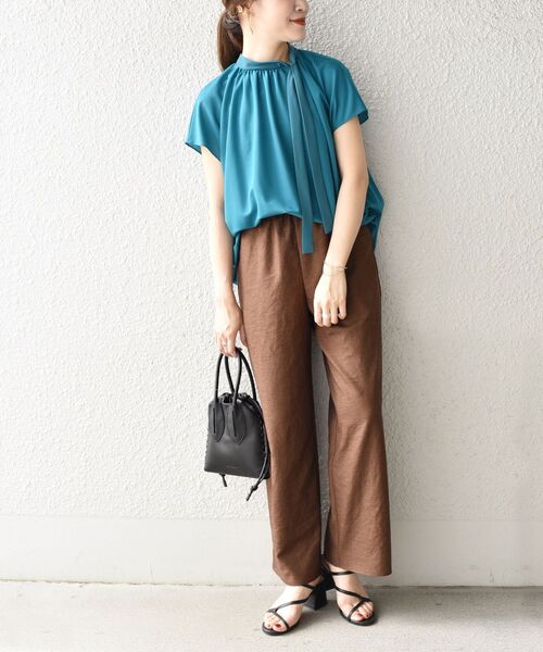 SHIPS(シップス)の「ボウタイプルオーバー◇(Tシャツ/カットソー・レディース・ネイビー/グリーン/ベージュ・ONE SIZE)」の14枚目の写真