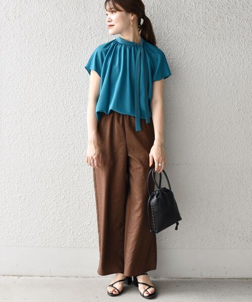 SHIPS(シップス)の「ボウタイプルオーバー◇(Tシャツ/カットソー・レディース・ネイビー/グリーン/ベージュ・ONE SIZE)」の11枚目の写真