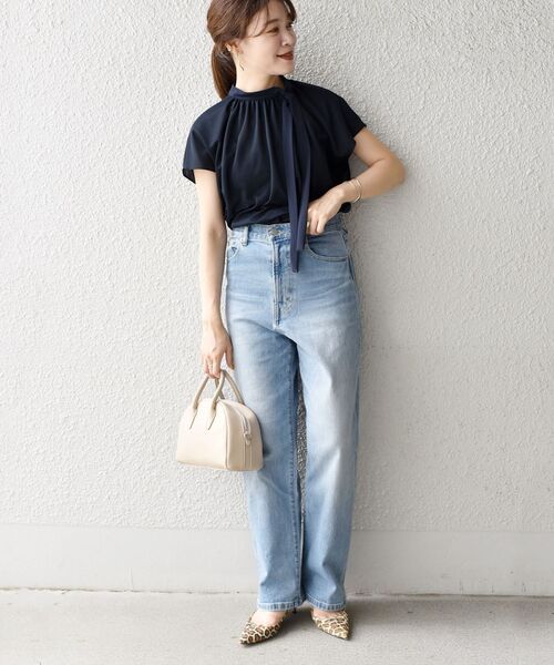 SHIPS(シップス)の「ボウタイプルオーバー◇(Tシャツ/カットソー・レディース・ネイビー/グリーン/ベージュ・ONE SIZE)」の4枚目の写真