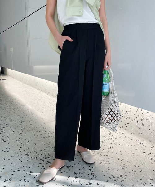 Meli rich(メリーリッチ)の「ロングシーズン使える。カラーセンタープレスパンツ(スラックス・レディース・ブラック/ブラウン/アイボリー/キャメル/グレイッシュベージュ/ダークオレンジ・MEDIUM)」の3枚目の写真