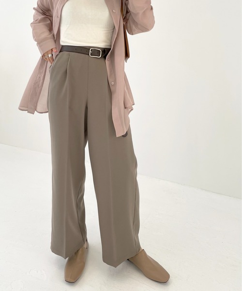 Meli rich(メリーリッチ)の「ロングシーズン使える。カラーセンタープレスパンツ(スラックス・レディース・ブラック/ブラウン/アイボリー/キャメル/グレイッシュベージュ/ダークオレンジ・MEDIUM)」の8枚目の写真