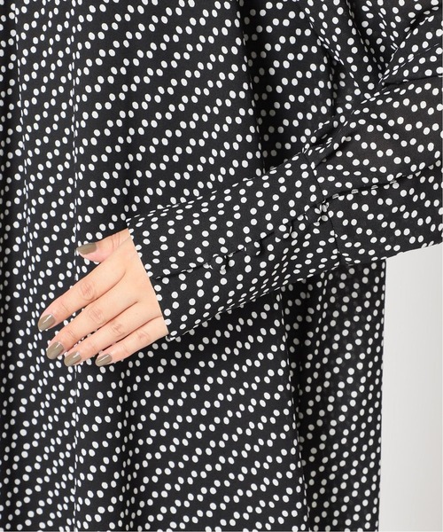 IENA(イエナ)の「ドットクルーネックワンピース◆(ワンピース・レディース・ブラック/ネイビー・38/36)」の19枚目の写真