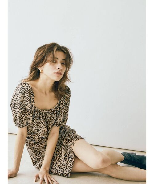 EVRIS（エヴリス）の「パフスリーブミニワンピース（ワンピース・レディース・その他1/ブラウン/ブラック・FREE）」の15枚目の写真