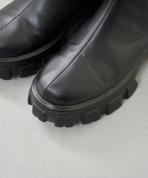 Chico(チコ)の「【新色追加】サイドゴアボリュームショートブーツ(ブーツ・レディース・アイボリー/ブラック/ブラウン・SMALL/MEDIUM/LARGE)」の21枚目の写真