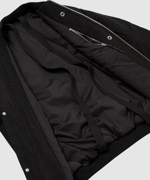 11 by Boris Bidjan Saberi ( ボリスビジャンサベリ)の「J3_JACKET(MA-1・メンズ・ブラック・LARGE)」の3枚目の写真