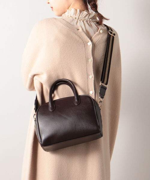 fredy repit（フレディレピ）の「[新色追加]ラインテープショルダー レザーボストンバッグ（ショルダーバッグ・レディース・ブラック/ダークブラウン/ベージュ・FREE）」の3枚目の写真