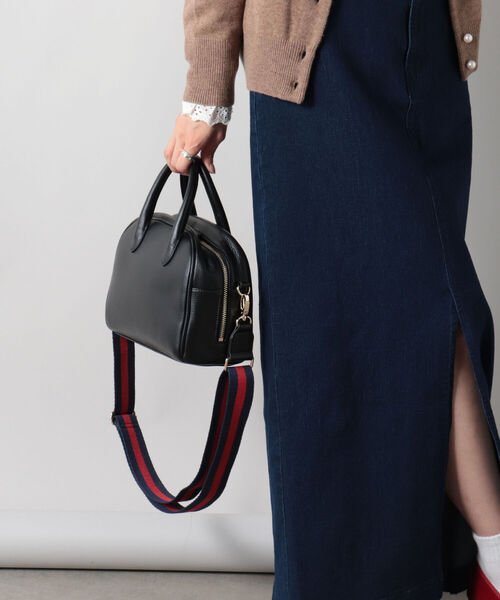 fredy repit（フレディレピ）の「[新色追加]ラインテープショルダー レザーボストンバッグ（ショルダーバッグ・レディース・ブラック/ダークブラウン/ベージュ・FREE）」の6枚目の写真