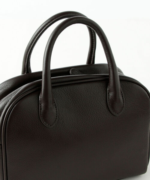 fredy repit（フレディレピ）の「[新色追加]ラインテープショルダー レザーボストンバッグ（ショルダーバッグ・レディース・ブラック/ダークブラウン/ベージュ・FREE）」の5枚目の写真