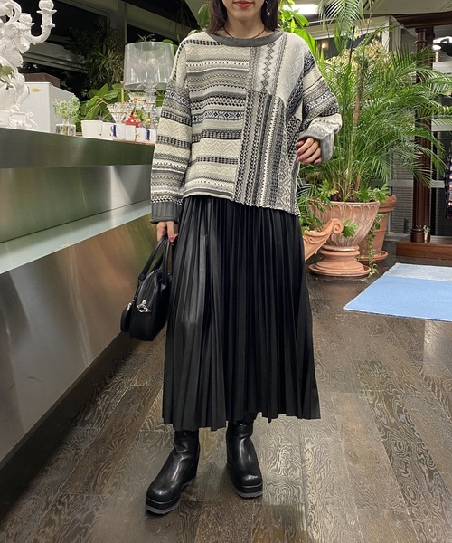 AS KNOW AS PINKY(アズノゥアズピンキー)の「組ませてジャカードプルオーバー(ニット/セーター・レディース・ブラック/ベージュ/ネイビー・FREE)」の11枚目の写真