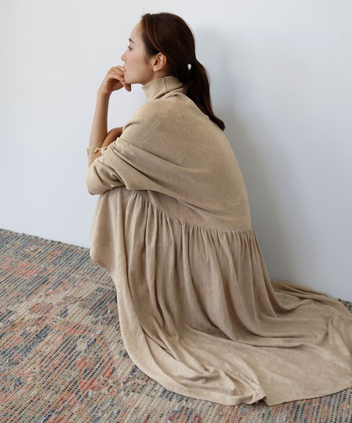 ELFRANK(エルフランク)の「タートルネックニットフレアロングワンピース(ワンピース・レディース・ブラック/ベージュ/チャコールグレー/ピンク/ネイビー/ライトグレー/カーキ・FREE)」の12枚目の写真