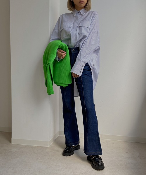 Avvenente（アベネンテ）の「【Avvenente】バックオープンオーバーシャツ（シャツ/ブラウス・レディース・ブラック/オフホワイト/ピンク/ストライプ・FREE）」の4枚目の写真