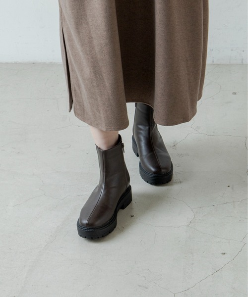 ANGIE（アンジー）の「トラックソールサイドゴアブーツ（ブーツ・レディース・ダークブラウン/ブラック・SMALL/MEDIUM/LARGE/X-LARGE）」の6枚目の写真