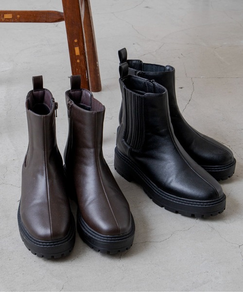 ANGIE（アンジー）の「トラックソールサイドゴアブーツ（ブーツ・レディース・ダークブラウン/ブラック・SMALL/MEDIUM/LARGE/X-LARGE）」の16枚目の写真