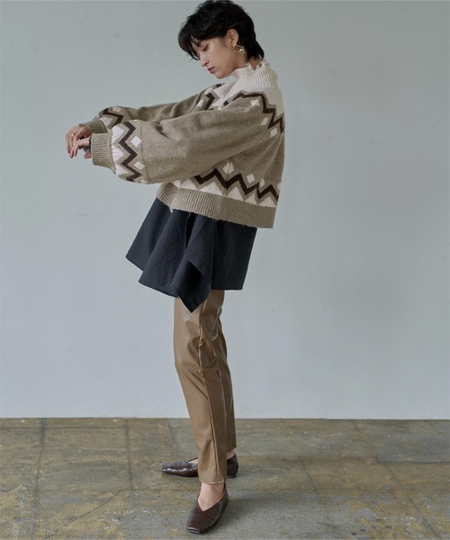 miette（ミエット）の「ﾉﾙﾃﾞｨｯｸﾀﾞﾒｰｼﾞﾊｲﾈｯｸｼｮｰﾄﾆｯﾄ（ニット/セーター・レディース・ブラック/グレイッシュベージュ・FREE）」の5枚目の写真