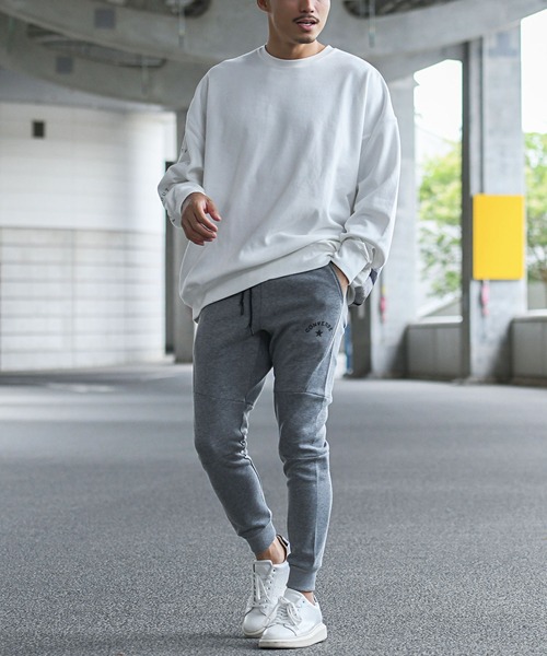 CONVERSE（コンバース）の「『CONVERSE/コンバース』ロゴプリント入りスウェットパンツ（スウェットパンツ・メンズ・グレー/チャコール/ブラック・L/XL/M）」の13枚目の写真