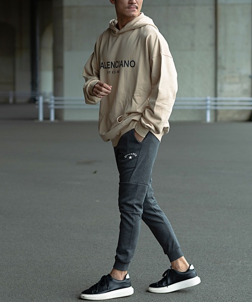 CONVERSE（コンバース）の「『CONVERSE/コンバース』ロゴプリント入りスウェットパンツ（スウェットパンツ・メンズ・グレー/チャコール/ブラック・L/XL/M）」の21枚目の写真