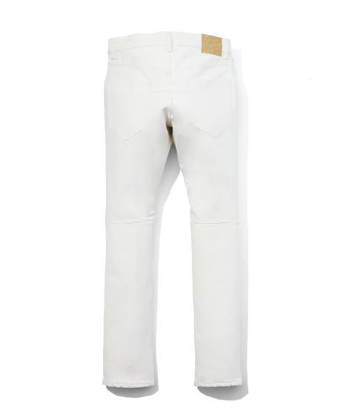 n(n) BY NUMBER (N)INE（エヌエヌバイナンバーナイン）の「テーパードパンツ＿ストレッチデニム(リジット)（デニムパンツ・メンズ・ブラック/ブルー/オフホワイト・3×30/2×32/5×30/3×32/4×32/2×30/5×32/4×30）」の13枚目の写真