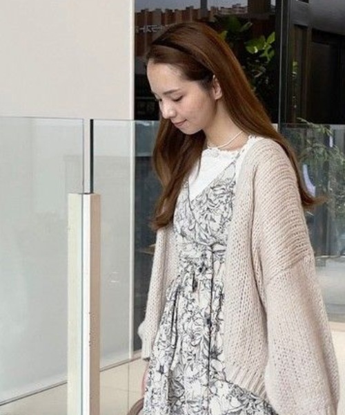 flower(フラワー)の「ベロアタイトヘアバンド(カチューシャ・レディース・ブラック/ピンク/ブラウン/ベージュ・FREE)」の20枚目の写真