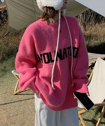 ロゴ入り クルーネックニットトップス