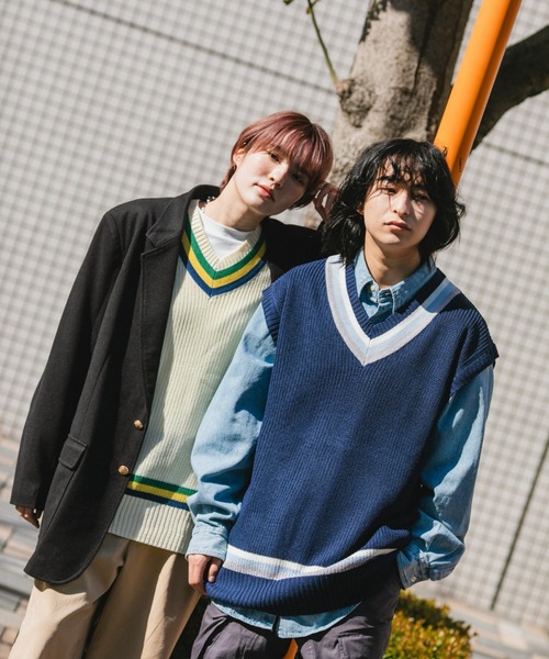 BROKEN BASE(ブロークンベース)の「チルデンVネックベスト(ベスト・メンズ・オフホワイト/ネイビー・MEDIUM/LARGE)」の21枚目の写真