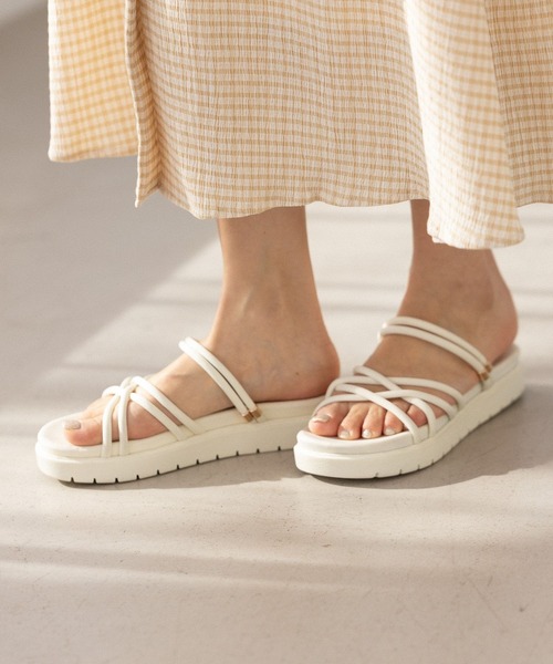 mysty woman(ミスティウーマン)の「3WAYナロースポサン 266946(サンダル・レディース・ブラック/ブラウン/アイボリー・SMALL/MEDIUM/LARGE)」の2枚目の写真