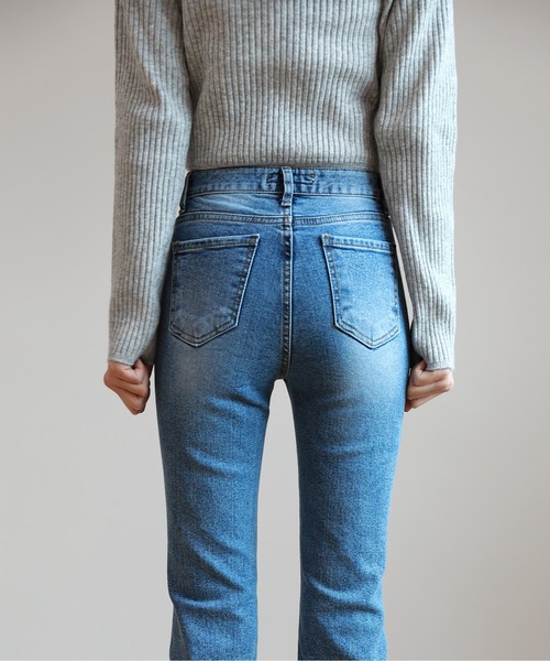 by muni:r（バイ ムニール）の「ハイウエストロングスリムブーツカット（デニムパンツ・レディース・ブルー・SMALL/MEDIUM）」の12枚目の写真