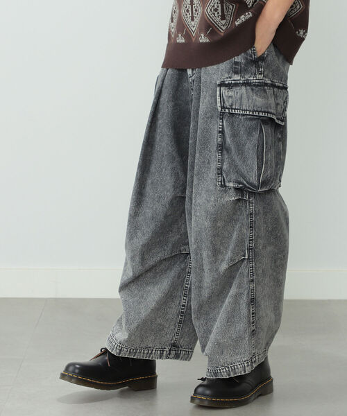 BeAMS DOT(ビームスドット)の「【WEB限定】BeAMS DOT / デニム カーゴパンツ(デニムパンツ・メンズ・ライトブルー/ブラック・SMALL/MEDIUM/LARGE)」の2枚目の写真