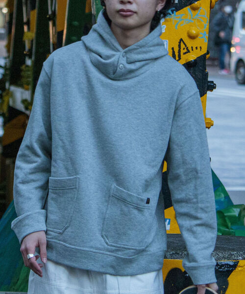 GLOSTER（グロスター）の「【GLOSTER/グロスター】スナップスウェットフーディ（パーカー・メンズ・アイボリー/グレー・MEDIUM/LARGE）」の7枚目の写真