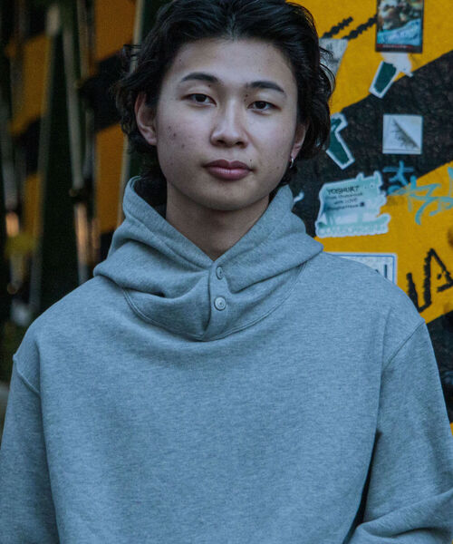 GLOSTER（グロスター）の「【GLOSTER/グロスター】スナップスウェットフーディ（パーカー・メンズ・アイボリー/グレー・MEDIUM/LARGE）」の18枚目の写真