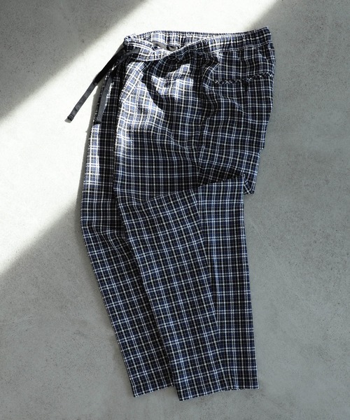 BEAMS（ビームス）の「BEAMS / 2プリーツ チェック イージフィットパンツ（その他パンツ・メンズ・グリーン/ネイビー/グレー・L/XL/S/M）」の3枚目の写真