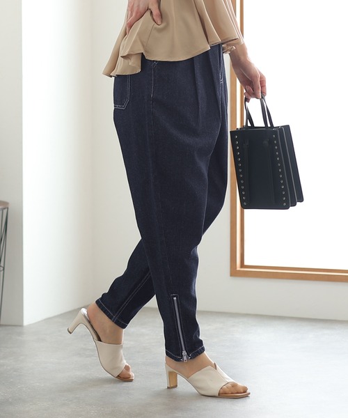 ElegChic（エレグシック）の「エッジテーパードデニムパンツ（デニムパンツ・レディース・ワンウォッシュ/ブルー・3L/4L/L/XL/M）」の8枚目の写真