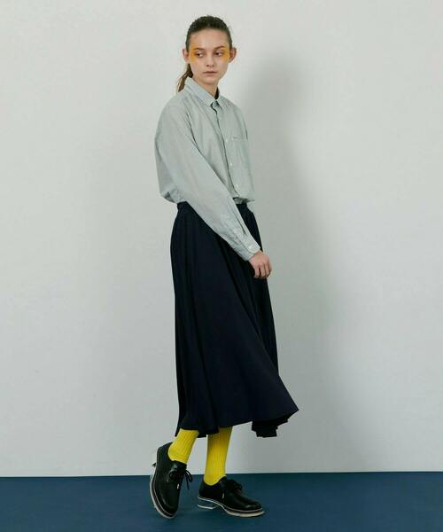 FRAPBOIS（フラボア）の「キュラースカート（スカート・レディース・ネイビー/グレイッシュベージュ・1）」の11枚目の写真