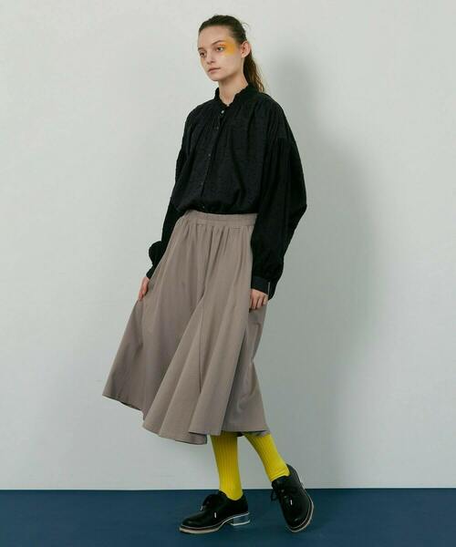 FRAPBOIS（フラボア）の「キュラースカート（スカート・レディース・ネイビー/グレイッシュベージュ・1）」の18枚目の写真