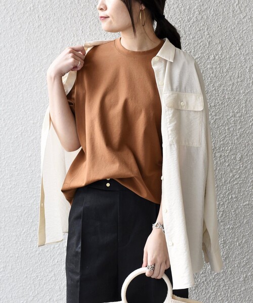 SHIPS(シップス)の「*カットオフラウンドヘムTEE2◇(Tシャツ/カットソー・レディース・ブラウン系/オリーブ/ミント/ダークブルー/ラベンダー/ライトグレー/ブラック/ライトホワイト・ONE SIZE)」の4枚目の写真