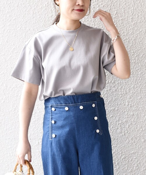 SHIPS(シップス)の「*カットオフラウンドヘムTEE2◇(Tシャツ/カットソー・レディース・ブラウン系/オリーブ/ミント/ダークブルー/ラベンダー/ライトグレー/ブラック/ライトホワイト・ONE SIZE)」の20枚目の写真