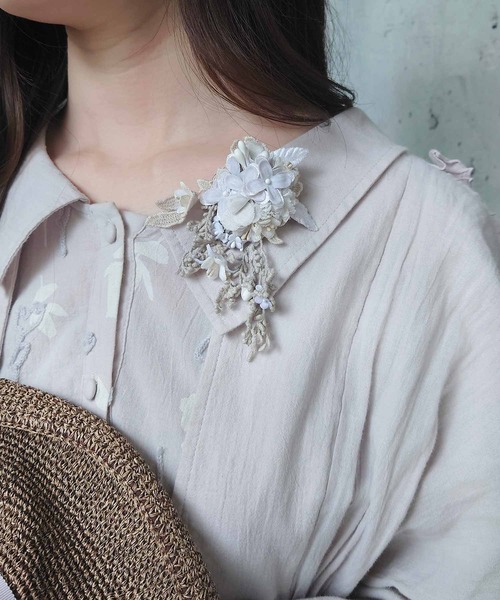 m.soeur（エムスール）の「ライラックとレースのペーパーハット＊コサージュ付き（ハット・レディース・ブラウン・FREE）」の3枚目の写真