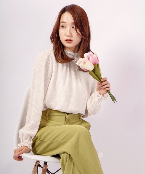 Brownie(ブラウニー)の「Brownie ハニカムプリーツ 衿ギャザーブラウス(シャツ/ブラウス・レディース・ブラック/イエロー/アイボリー・FREE)」の7枚目の写真