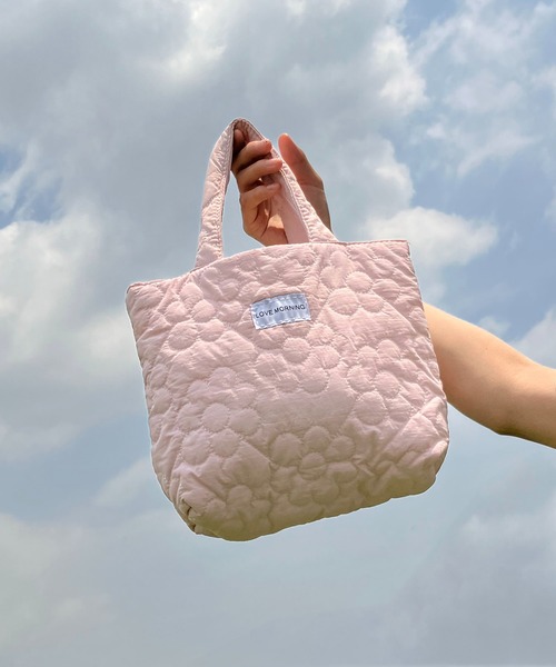 お花 キルティングバッグ トートバッグ As Know As Plus アズノゥアズプラス のファッション通販 Zozotown お花 キルティングバッグ トートバッグ As Know As Plus アズノゥアズプラス のファッション通販 Zozotown