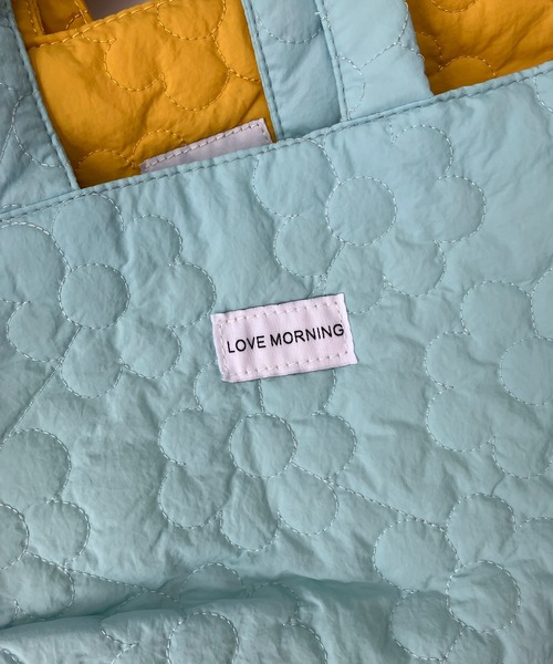 AS KNOW AS plus(アズノゥアズプラス)の「お花 キルティングバッグ(トートバッグ・レディース・ピンク/イエロー/ブルー/アイボリー/レモンイエロー/グリーン系/ピンク系/イエロー系/ホワイト・FREE)」の19枚目の写真