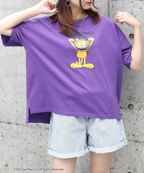 Right-on(ライトオン)の「【Garfield】プリントTシャツ(Tシャツ/カットソー・レディース・ホワイト/パープル/ダークグレー・M/L)」の3枚目の写真