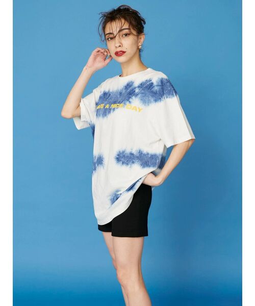 EVRIS（エヴリス）の「ロゴタイダイTシャツワンピース（ワンピース・レディース・ブルー/グリーン・FREE）」の2枚目の写真