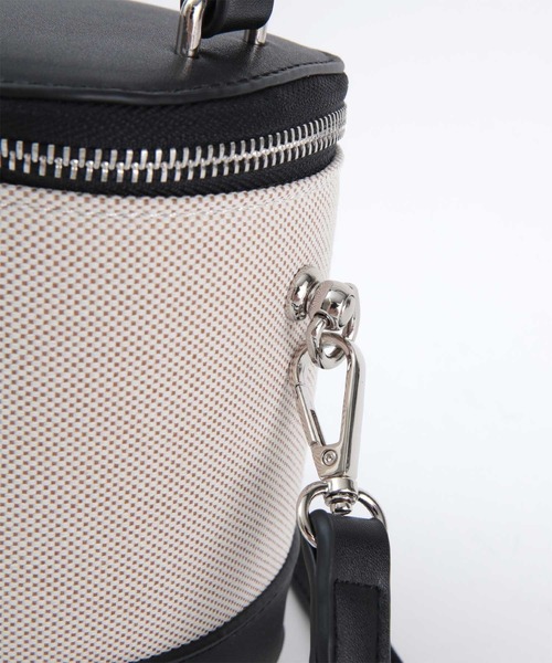 titivate（ティティベイト）の「2wayｷｬﾝﾊﾞｽﾐﾆﾊﾞｯｸﾞ（ハンドバッグ・レディース・ブラック・FREE）」の18枚目の写真