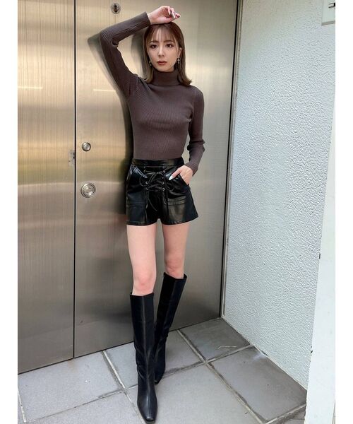 GYDA（ジェイダ）の「タートルネック リブニットトップス（ニット/セーター・レディース・オフホワイト/チャコールグレー/ブラック・FREE）」の5枚目の写真