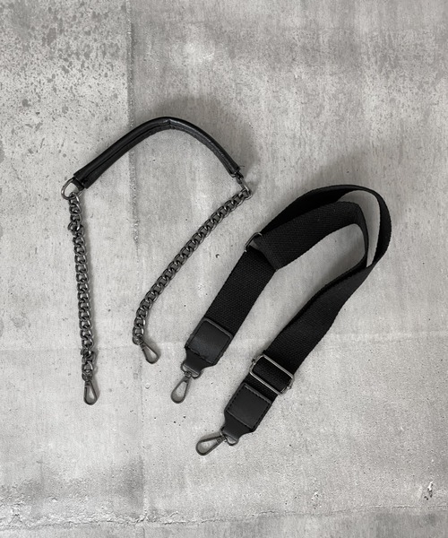 LVEU.（ラブユ.）の「【LVEU.】チェーンワンショルダーバッグ / バッグ 鞄 BAG ショルダー チェーン 通勤 通学 ワンショルダー スクエア 合皮 A4 ブラック（ショルダーバッグ・レディース・ブラック・FREE）」の6枚目の写真