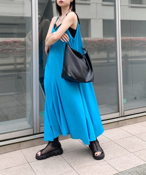 LVEU.（ラブユ.）の「【LVEU.】チェーンワンショルダーバッグ / バッグ 鞄 BAG ショルダー チェーン 通勤 通学 ワンショルダー スクエア 合皮 A4 ブラック（ショルダーバッグ・レディース・ブラック・FREE）」の9枚目の写真