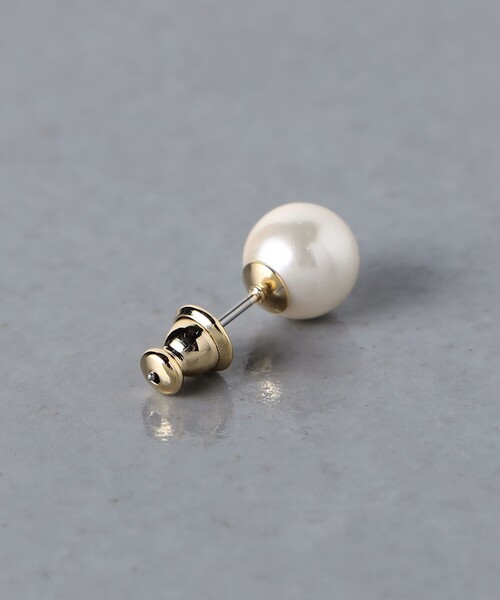 UNITED ARROWS(ユナイテッドアローズ)の「S/PL ピアス2(ピアス(両耳用)・レディース・ホワイト・FREE)」の4枚目の写真